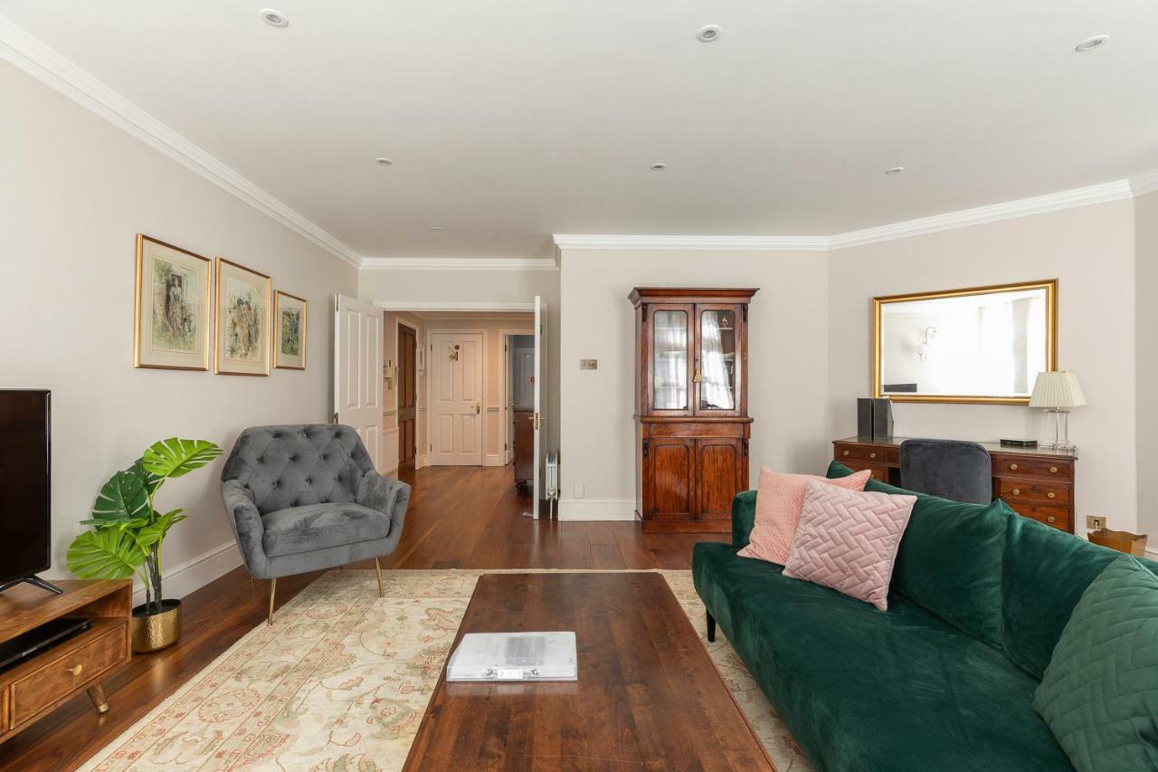 Apartament Joivy Beautiful 2 Bed Apt In The Heart Of Mayfair, Close To Tube Londyn Zewnętrze zdjęcie